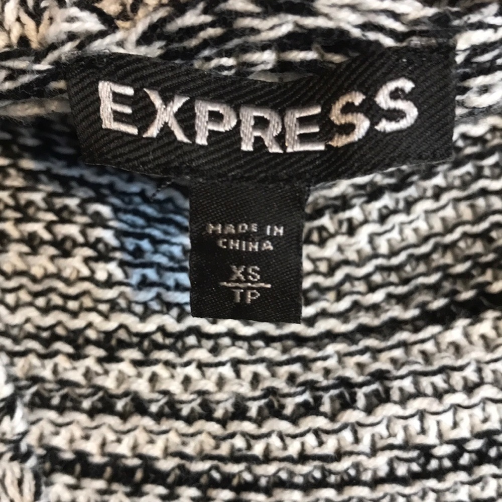 Express - Picture 3 of 6